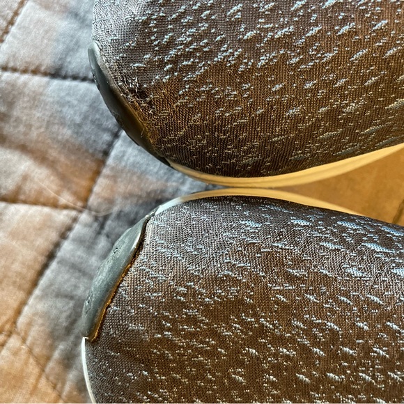 3/$15 EUC Women’s Nike Zoom Pegasus 35 size 12. Good used condition, blue/black. - Picture 7 of 13